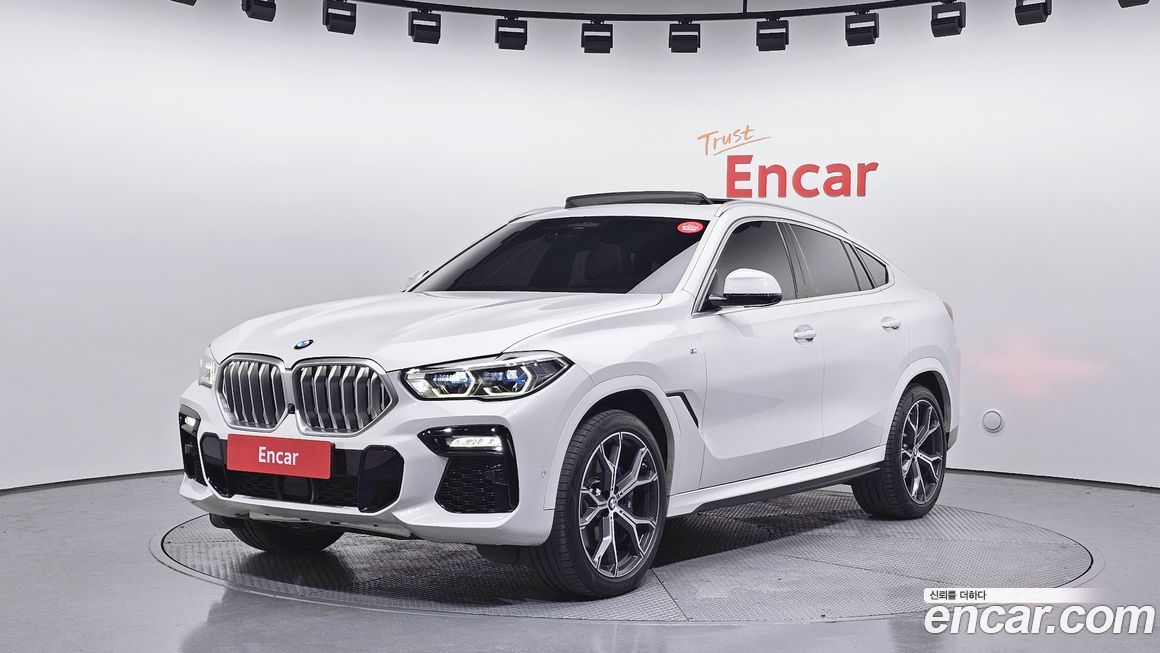 BMW X6 xDrive40i M Sport, 2021