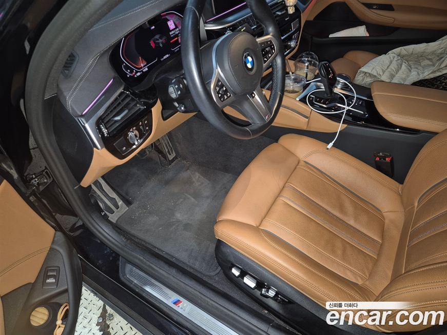 BMW 5-Series 520i M Sport, 2023