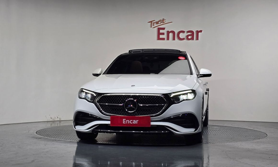 Mercedes-Benz E-Class E200 AMG Line, 2026