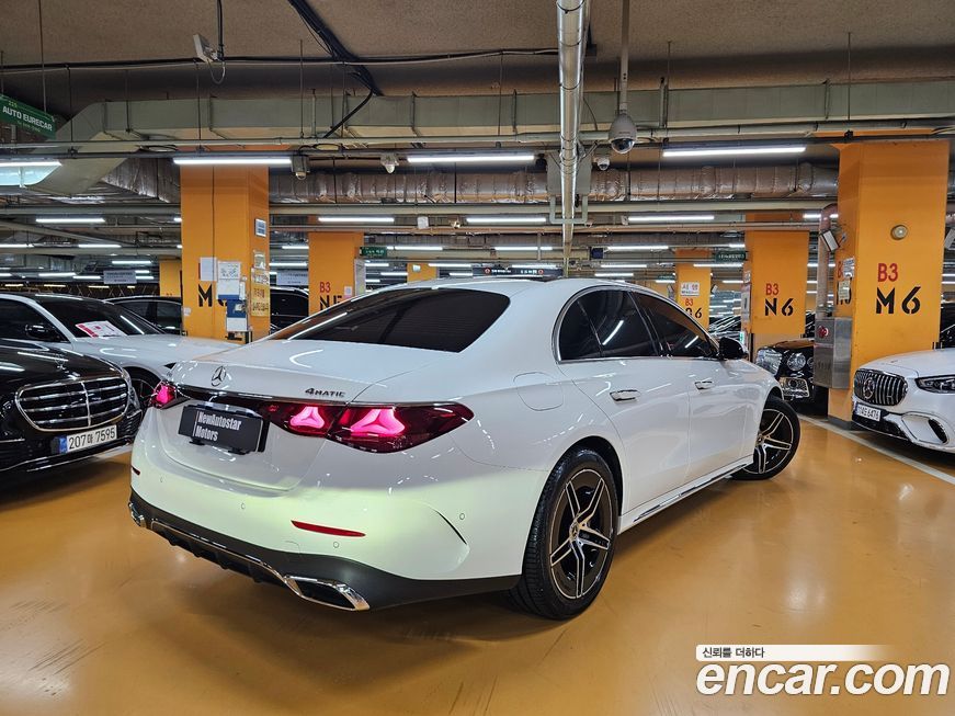 Mercedes-Benz E-Class E300 4MATIC AMG Line, 2024