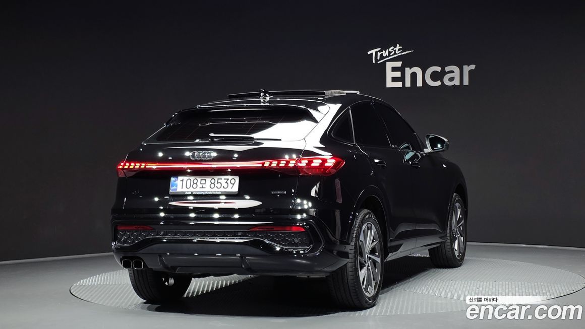 Audi Q5 40 TDI Quattro S Line Sportback, 2025