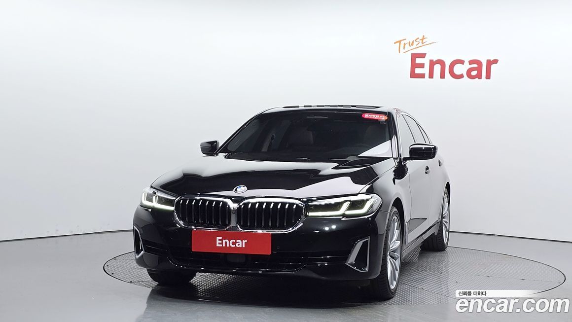 BMW 5-Series 530i xDrive Luxury, 2023