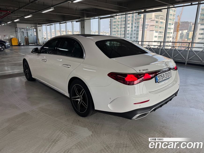 Mercedes-Benz E-Class E300 4MATIC AMG Line, 2026