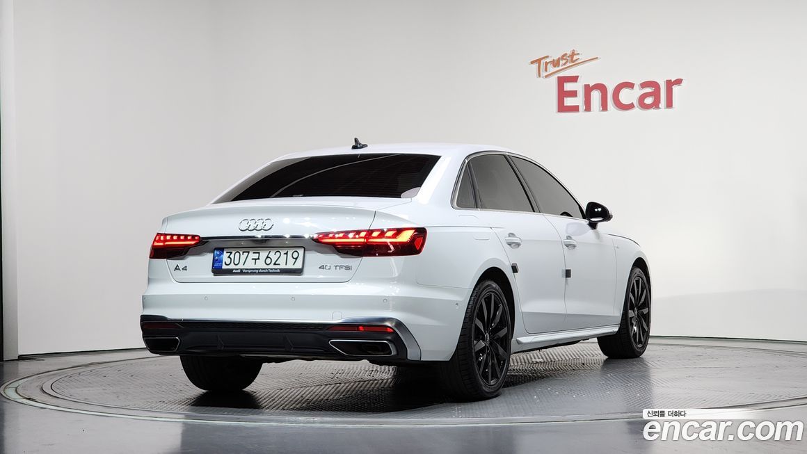 Audi A4 40 TFSI Premium, 2023
