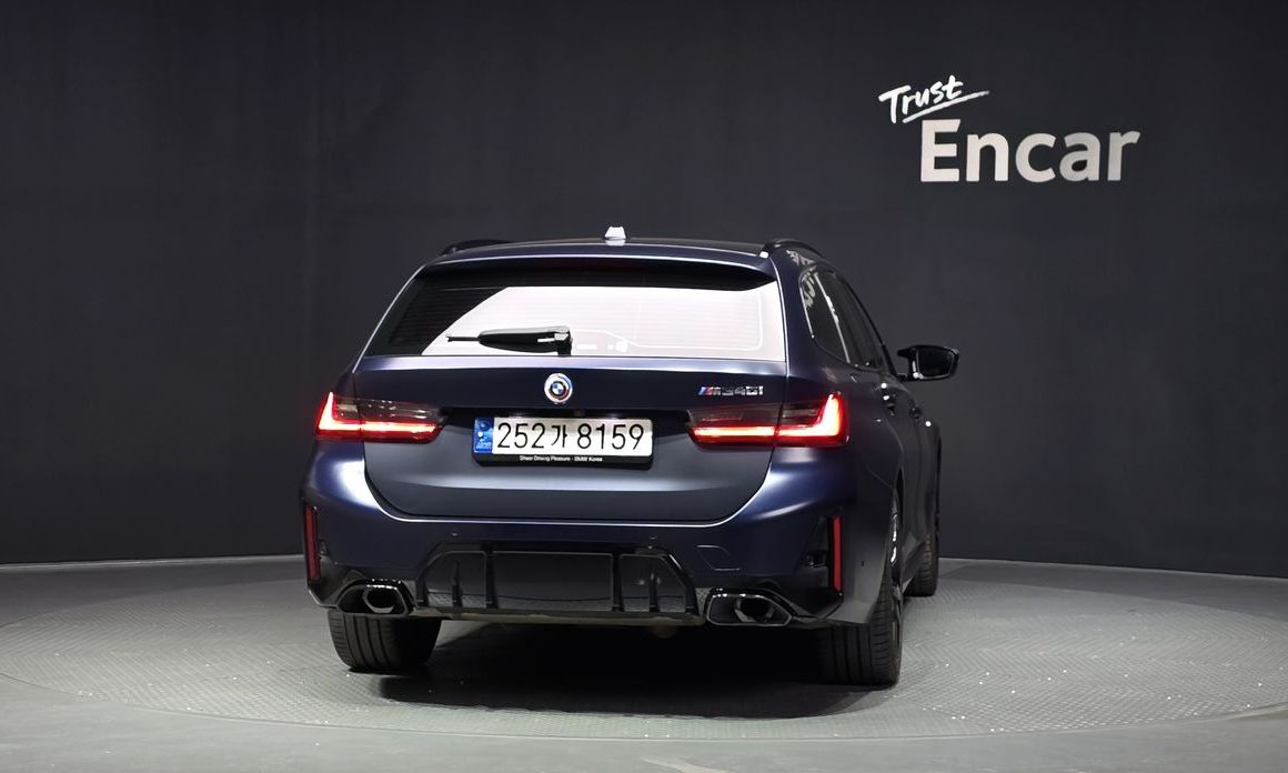 BMW 3-Series M340i xDrive Touring Pro FIrst Edition, 2023