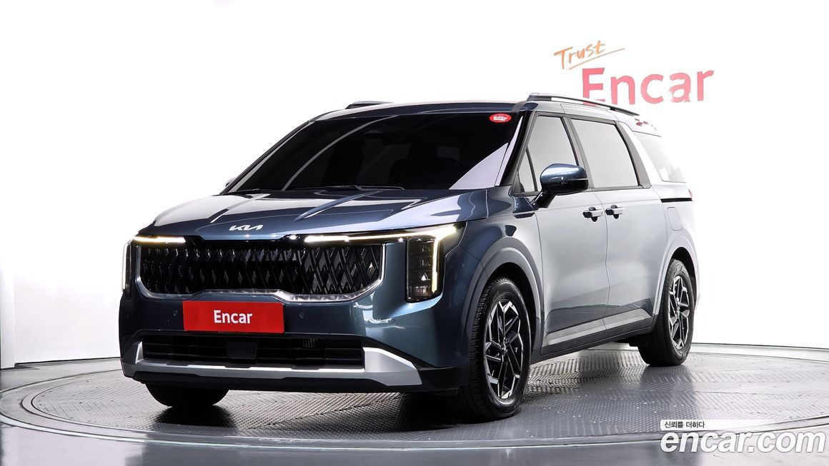 Kia Carnival 9-Seater Prestige, 2024