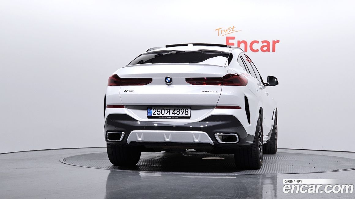 BMW X6 xDrive30d M Sport, 2025