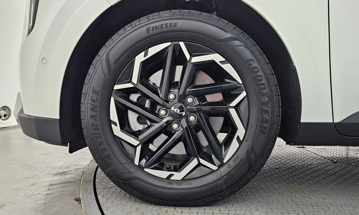 Kia Carnival 9-Seater Noblesse, 2025