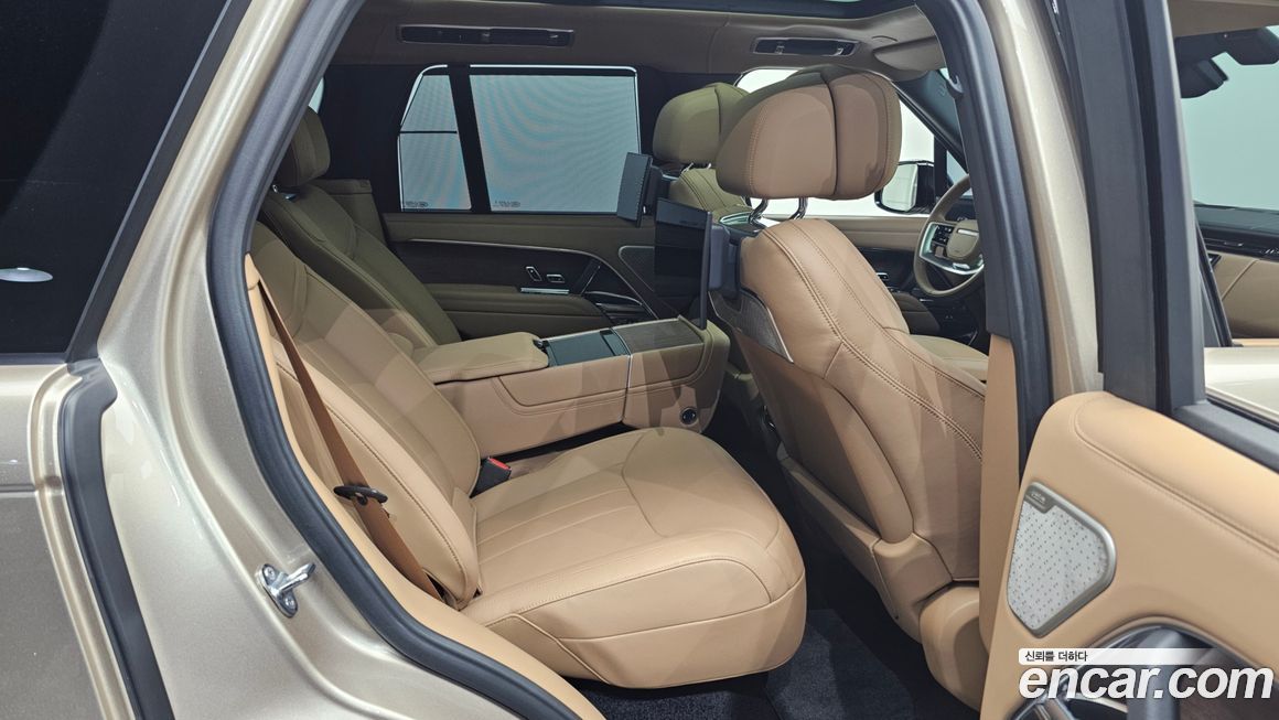 Land Rover Range Rover P530 Autobiography, 2024