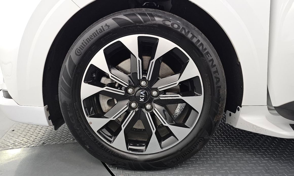 Kia Carnival 9-Seater Hi-Limousine(Special Vehicle), 2021