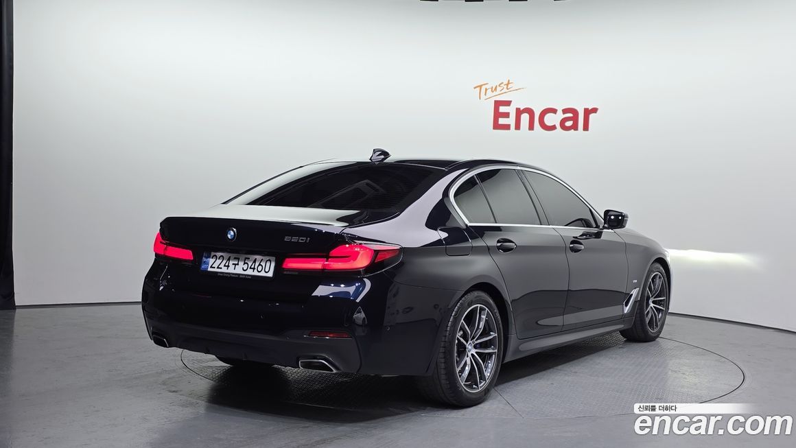 BMW 5-Series 520i M Sport, 2023