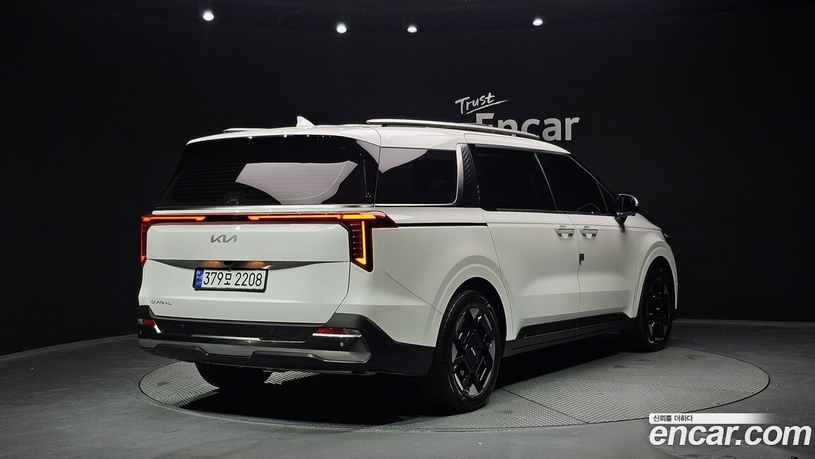 Kia Carnival 9-Seater Noblesse, 2024