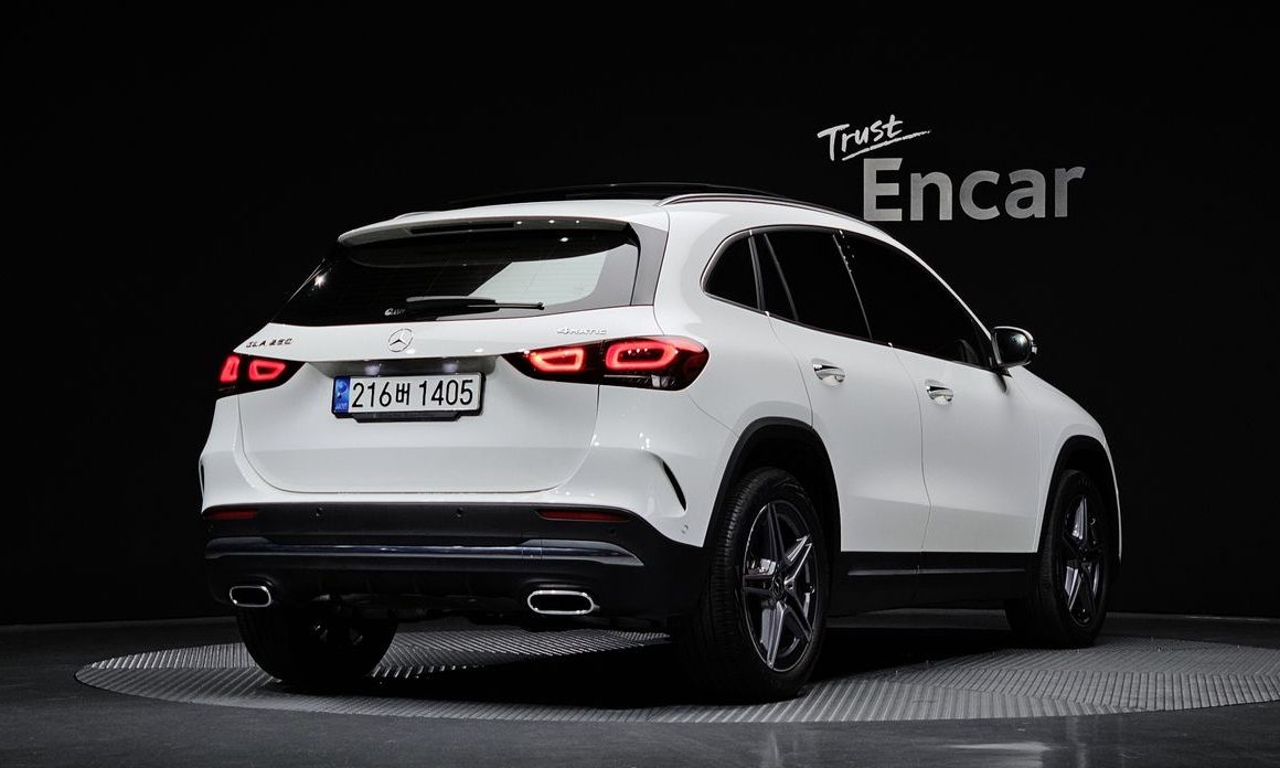 Mercedes-Benz GLA-Class GLA250 4MATIC, 2023