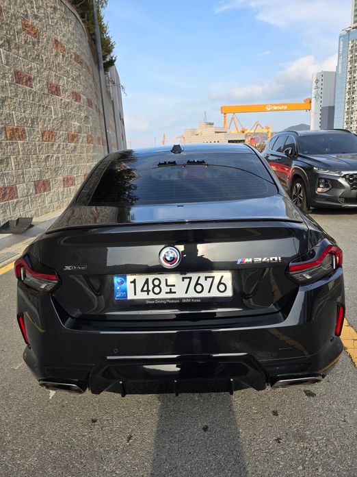 BMW 2-Series M240i xDrive Coupe, 2023