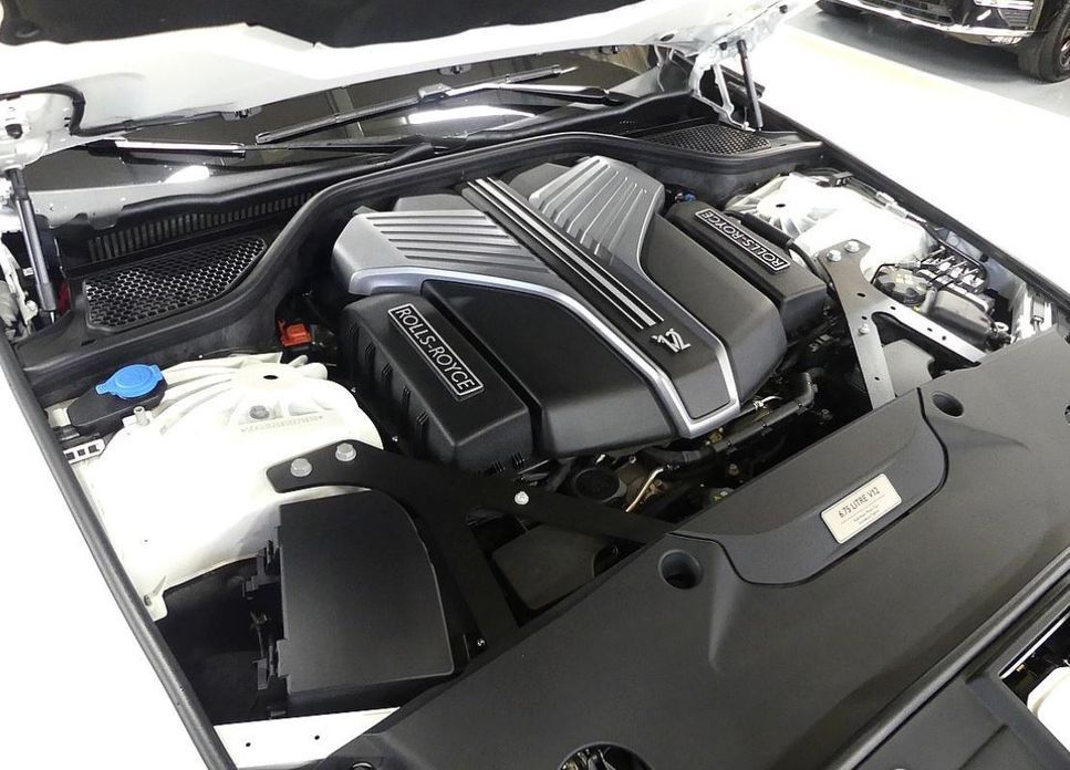 Rolls-Royce Ghost 6.7 V12 Black Badge, 2025