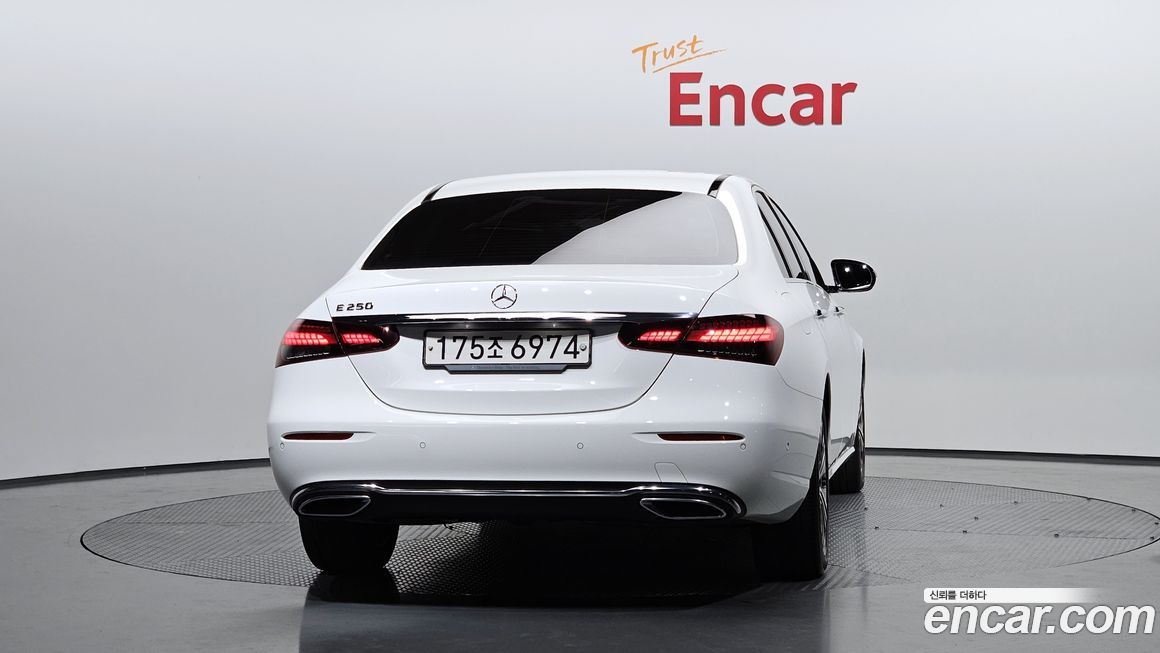 Mercedes-Benz E-Class E250 Avantgarde, 2022
