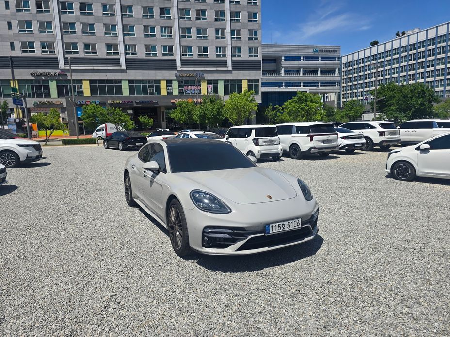 Porsche Panamera 2.9 AWD Platinum Edition, 2022
