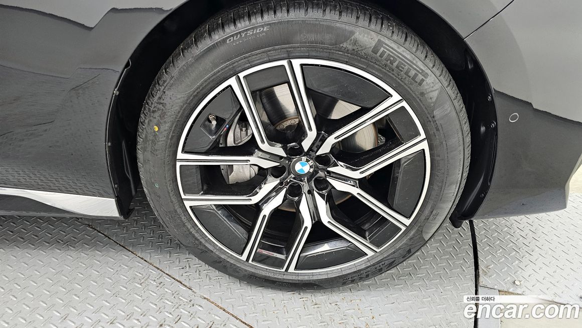 BMW 7-Series 740i xDrive M Sport Limited, 2024