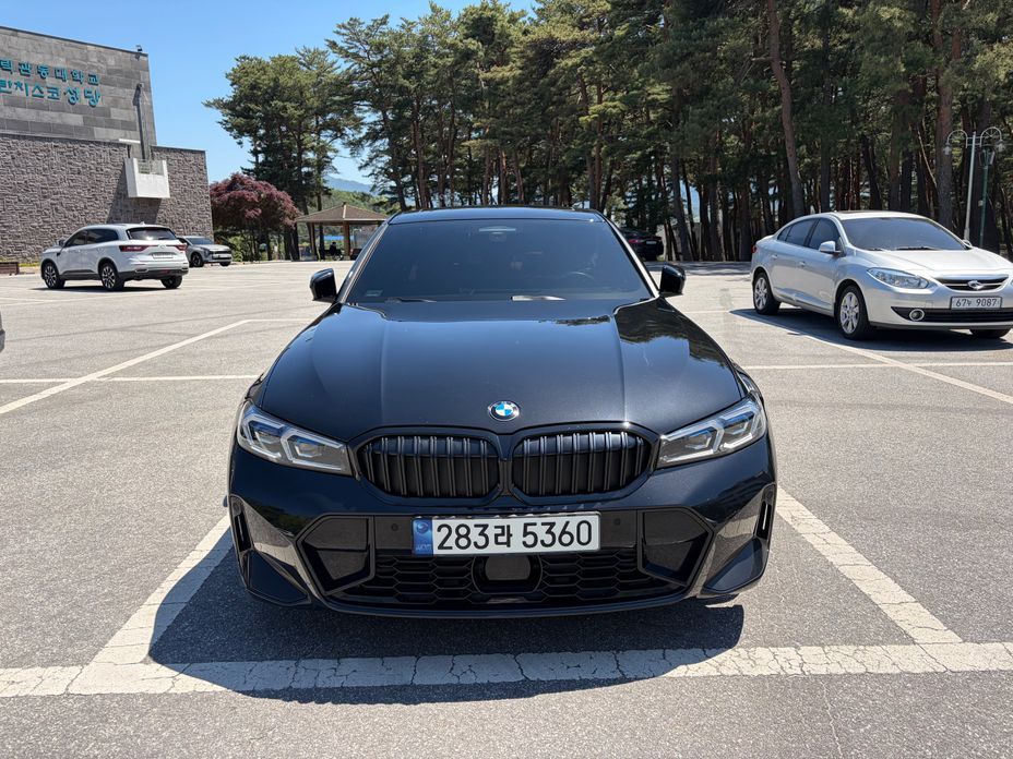 BMW 3-Series 320i M Sport, 2023