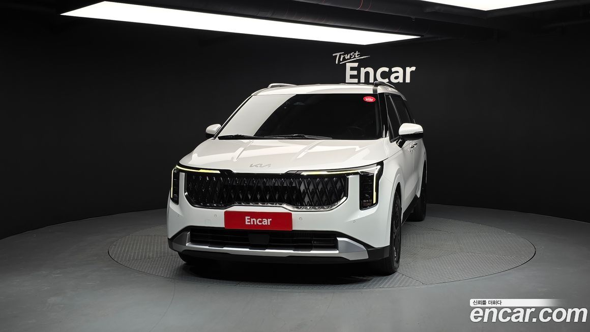 Kia Carnival 9-Seater Prestige, 2024