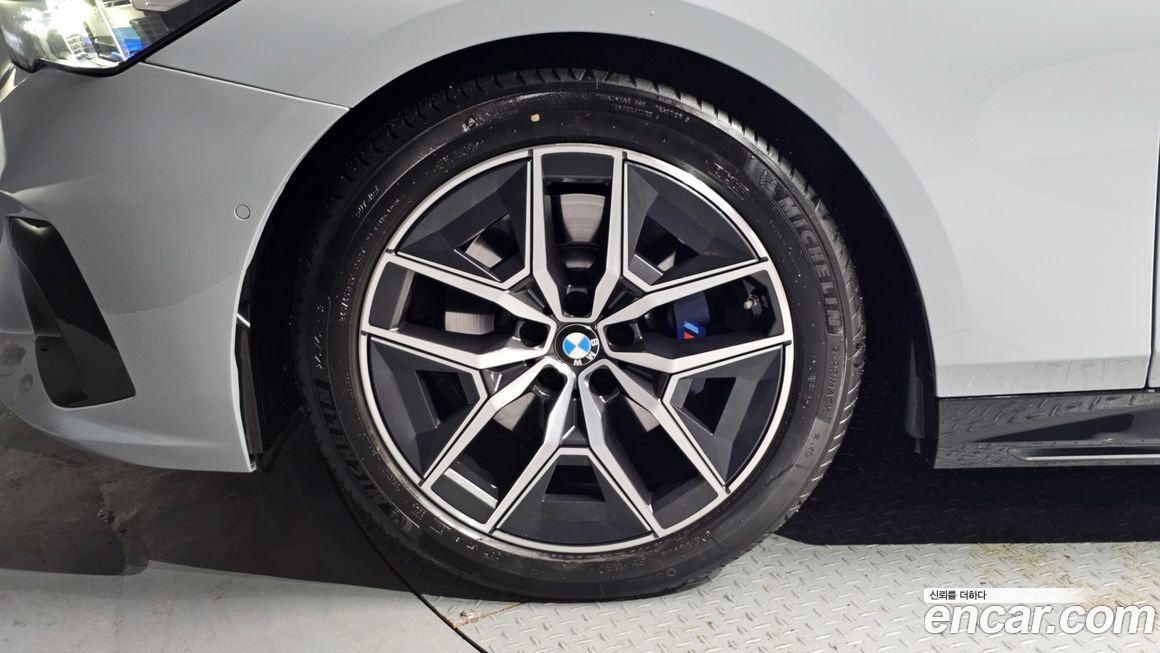 BMW 5-Series 523d M Sport, 2024