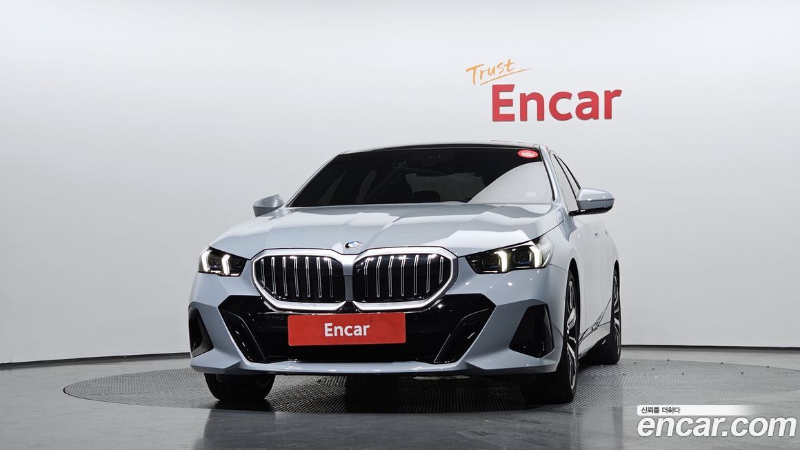 BMW 5-Series 530i xDrive M Sport, 2024