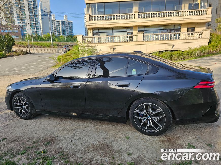 BMW 5-Series 523d M Sport, 2025