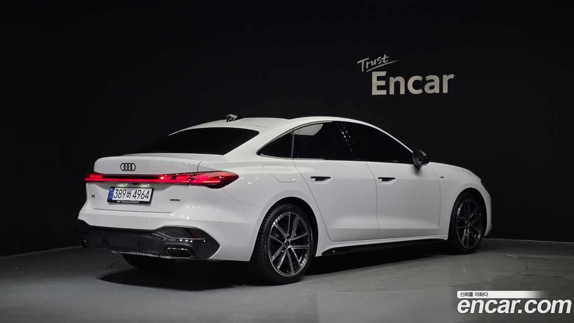 Audi A5 45 TFSI Quattro S Line, 2025