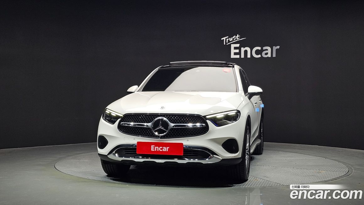 Mercedes-Benz GLC-Class GLC300 4MATIC Avnatgarde Coupe, 2025