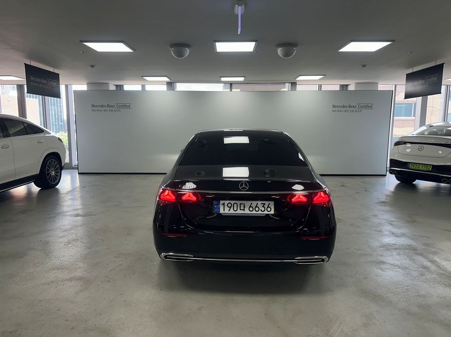 Mercedes-Benz E-Class E200 Avantgarde, 2024