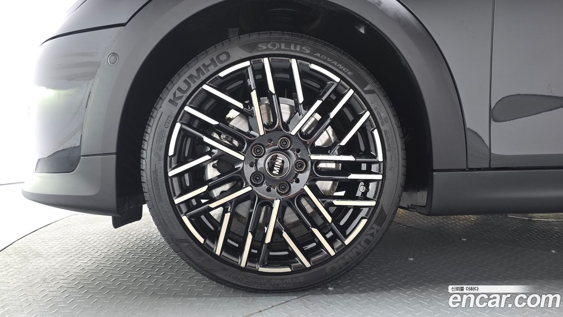Mini Cooper 5 Door Favoured, 2025