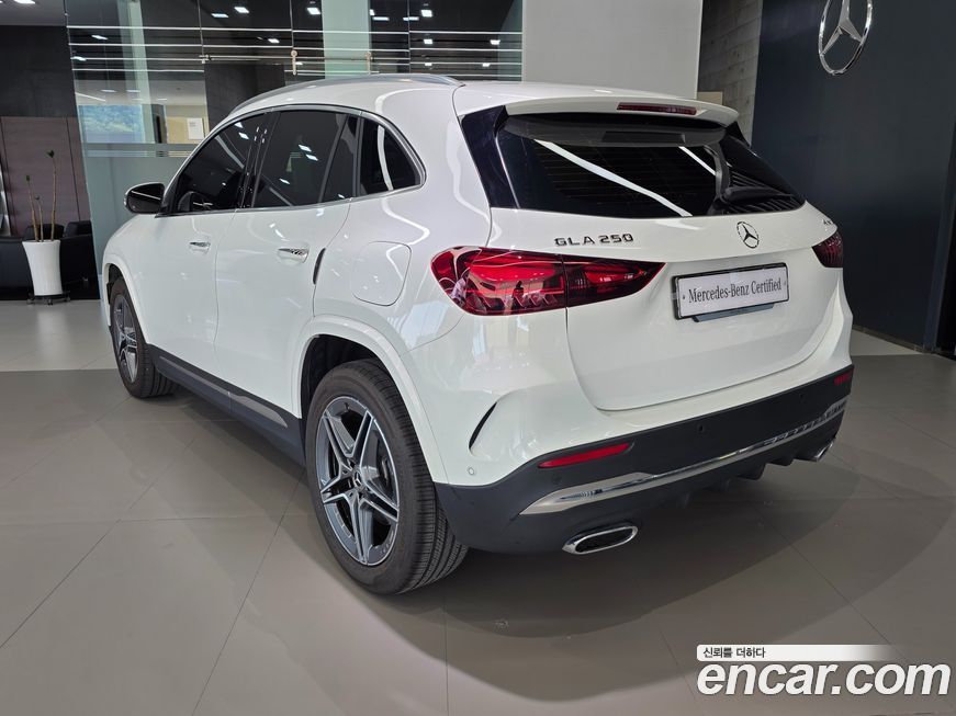 Mercedes-Benz GLA-Class GLA250 4MATIC, 2024