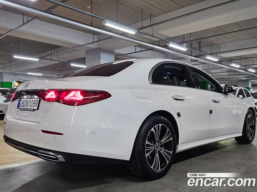 Mercedes-Benz E-Class E200 Avantgarde, 2025