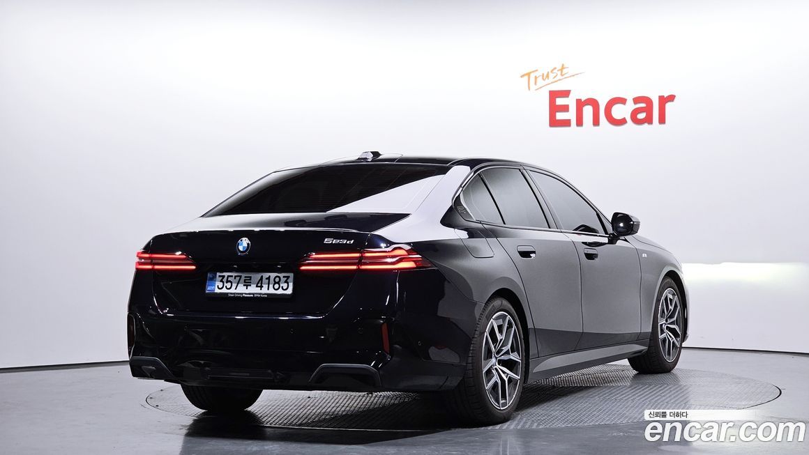 BMW 5-Series 523d M Sport, 2025