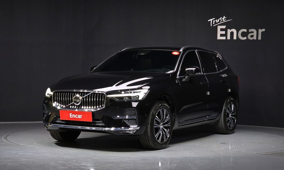 Volvo XC60 B5 Inscription, 2022