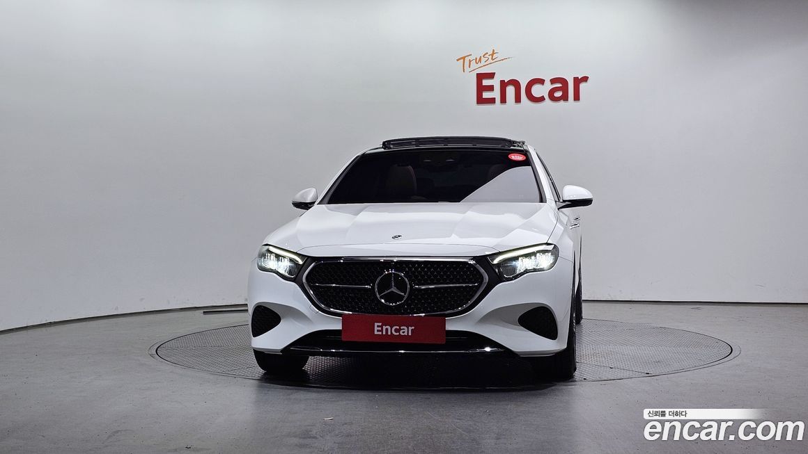 Mercedes-Benz E-Class E200 Avantgarde, 2024