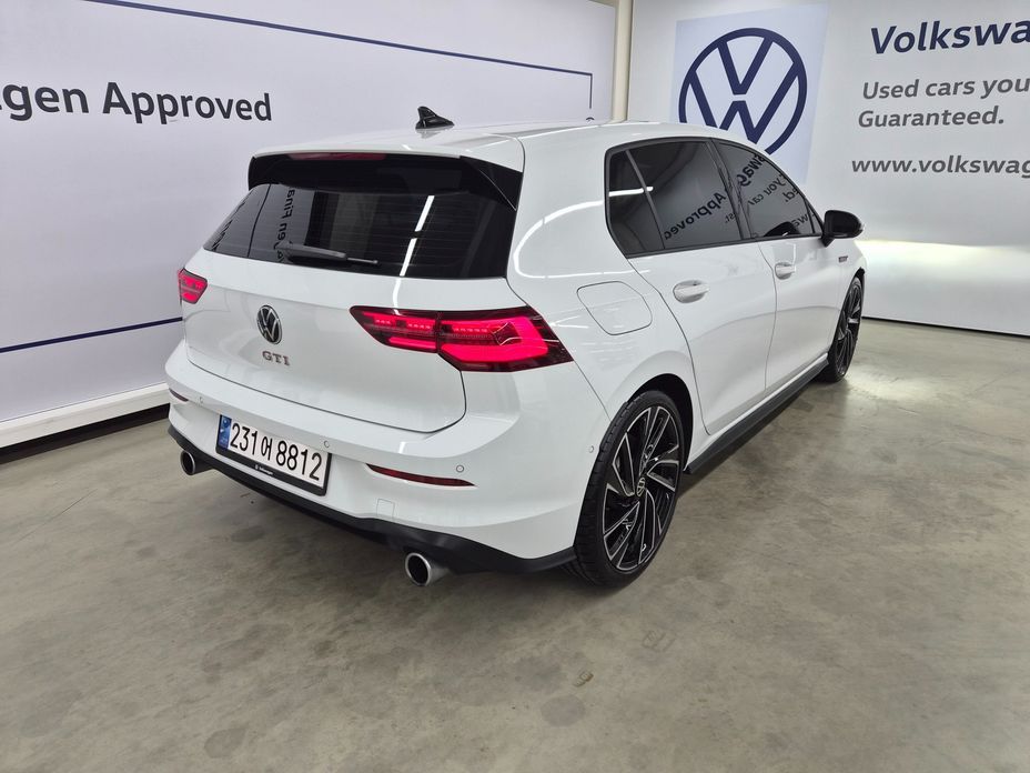 Volkswagen Golf 2.0 GTI, 2024