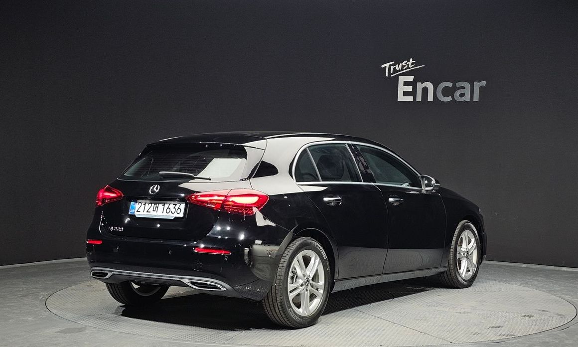 Mercedes-Benz A-Class A220 Hatchback, 2025