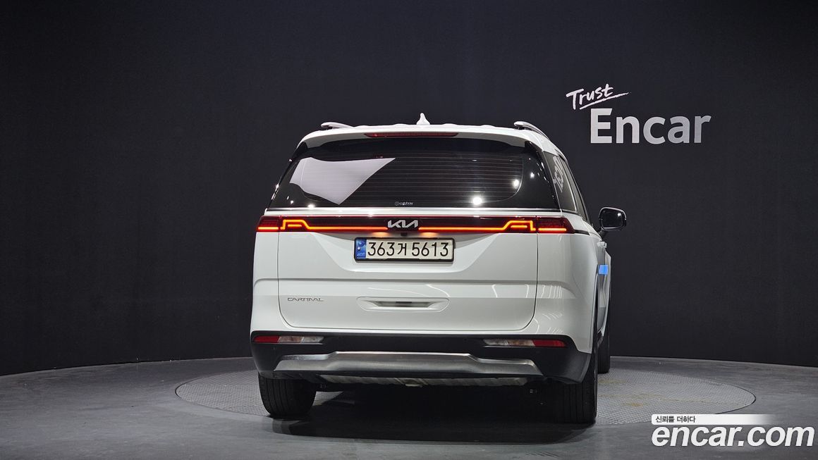 Kia Carnival 9-Seater Signature, 2023