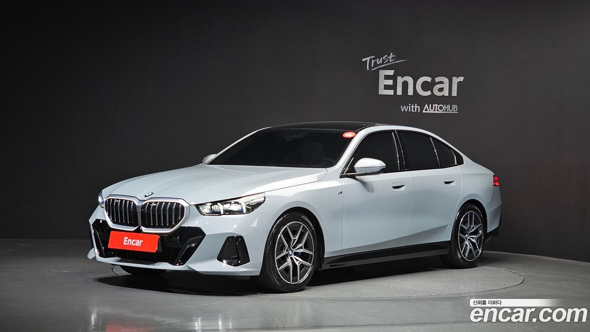 BMW 5-Series 520i M Sport, 2024