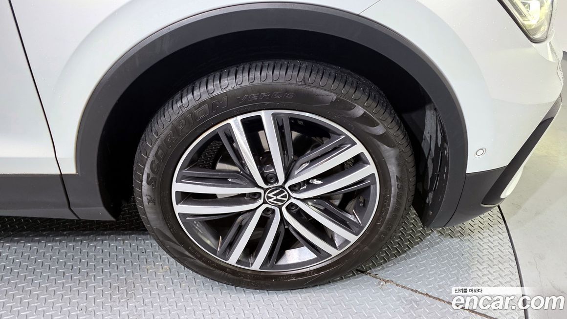 Volkswagen Tiguan 2.0 TSI Prestige, 2023