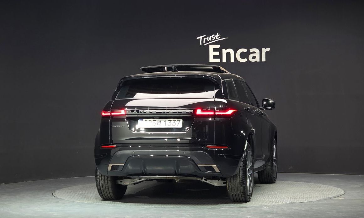 Land Rover Range Rover Evoque P250 Dynamic SE, 2024