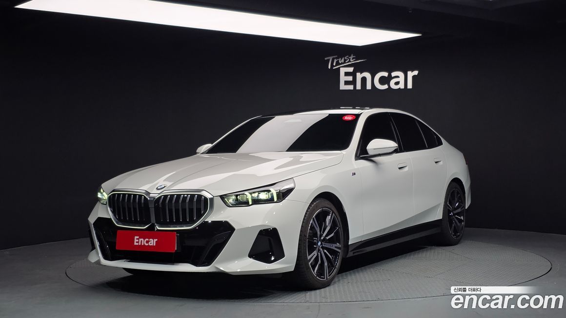 BMW 5-Series 530i xDrive M Sport, 2025
