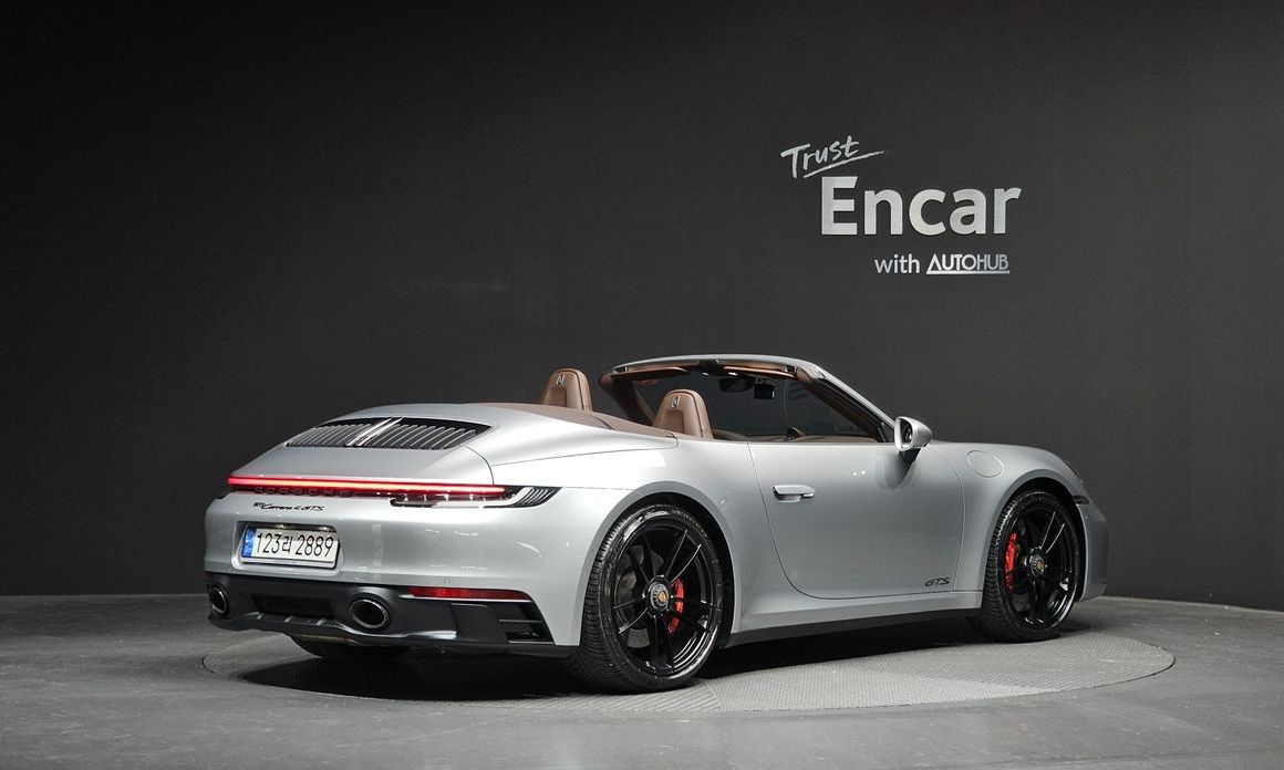 Porsche 911 Carrera 4 GTS Cabriolet, 2022