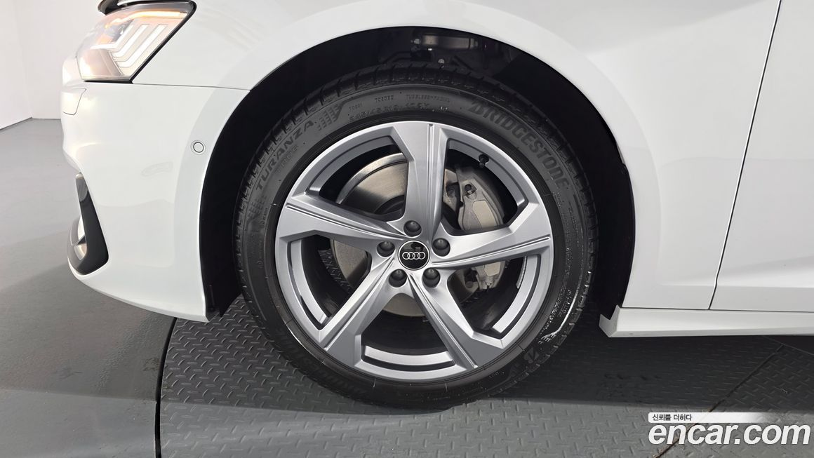 Audi A6 45 TFSI Premium, 2025