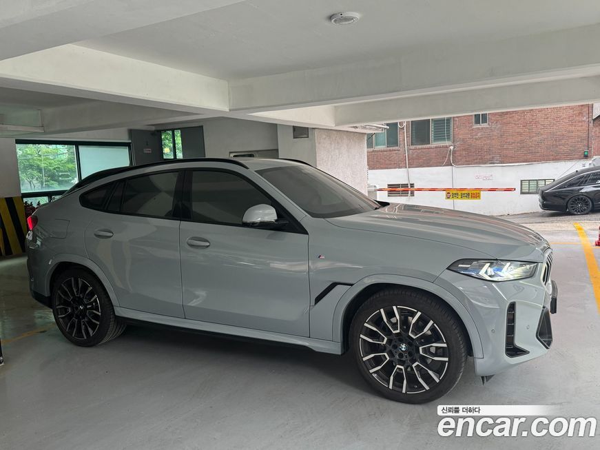 BMW X6 xDrive40i M Sport, 2024