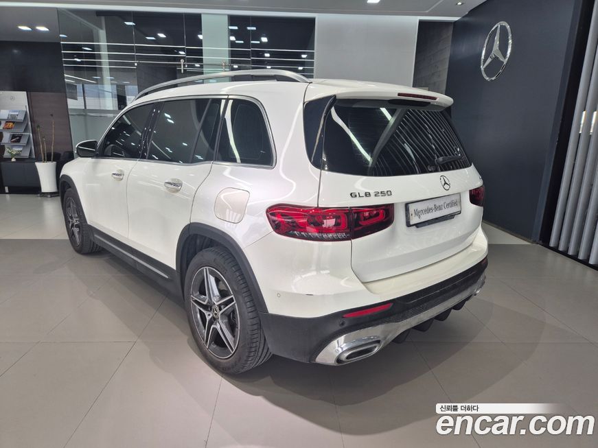 Mercedes-Benz GLB-Class GLB250 4MATIC, 2023