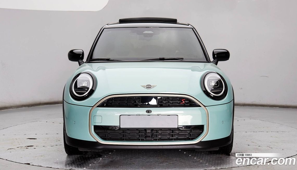 Mini Cooper 5 Door Favoured, 2025