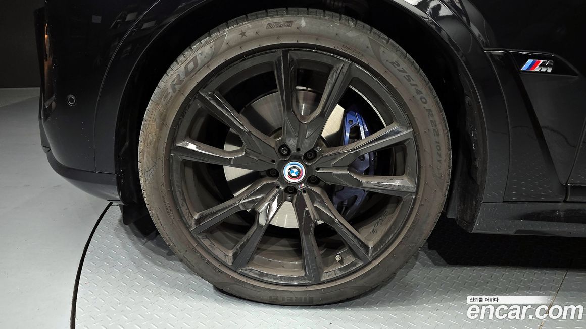 BMW X7 M60i xDrive M sport 6STR, 2024