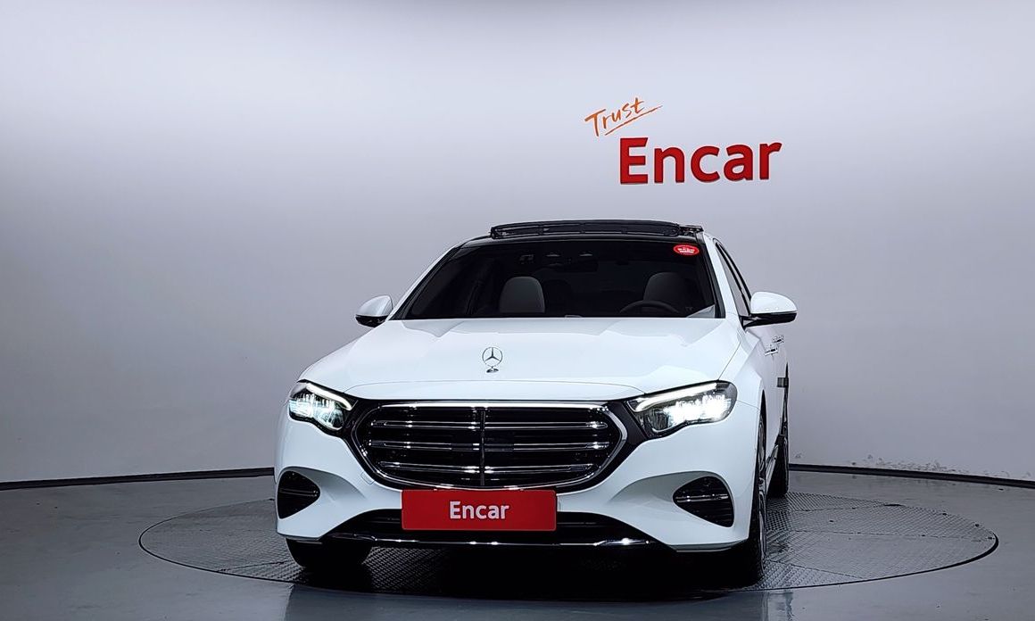 Mercedes-Benz E-Class E220d 4MATIC Exclusive, 2024